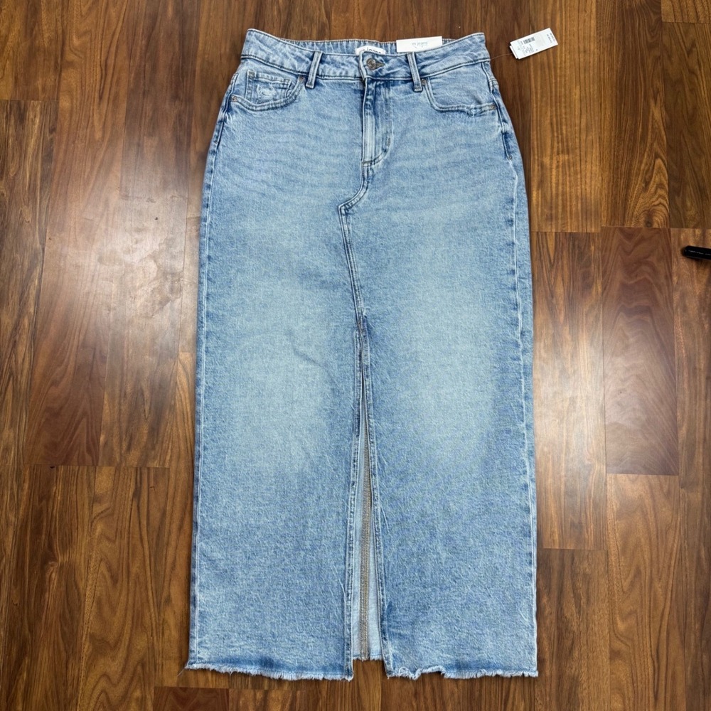 Maurices M Jeans High Rise Denim Maxi Skirt Light Wash Raw Hem Front Slit Size 6